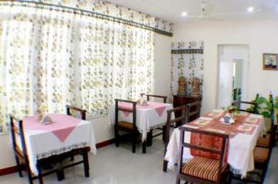 фото отеля Garden Villa Homestay Hotel Agra