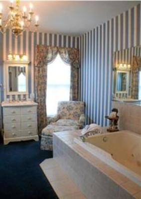 фото отеля Antrim 1844 Country Inn
