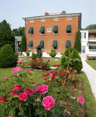 фото отеля Antrim 1844 Country Inn