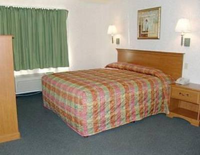 фото отеля Hollywood Studio Inn & Suites
