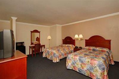 фото отеля Hollywood City Inn