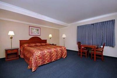 фото отеля Hollywood City Inn