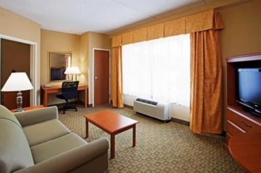 фото отеля Holiday Inn Express Hotel & Suites Tavares