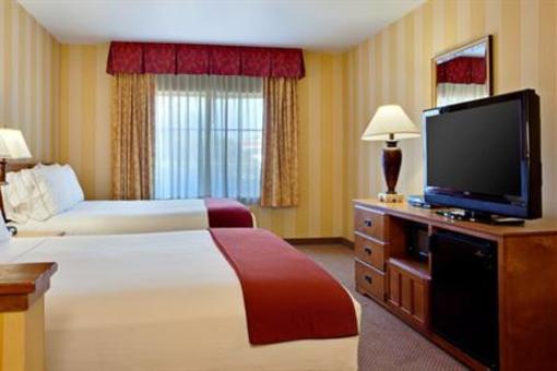 фото отеля Holiday Inn Express Hotel & Suites Carpinteria
