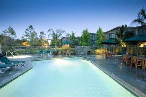 фото отеля Holiday Inn Express Hotel & Suites Carpinteria