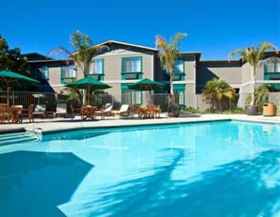 фото отеля Holiday Inn Express Hotel & Suites Carpinteria