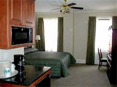 фото отеля Clarion Inn & Suites New Orleans