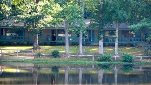 фото отеля Mill House Lodge