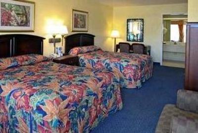 фото отеля Seralago Hotel & Suites Main Gate East Kissimmee