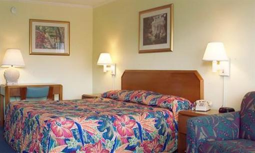 фото отеля Seralago Hotel & Suites Main Gate East Kissimmee