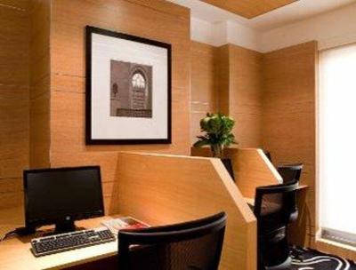 фото отеля Ramada Plaza Jumeirah Beach