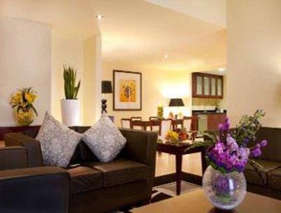 фото отеля Ramada Plaza Jumeirah Beach