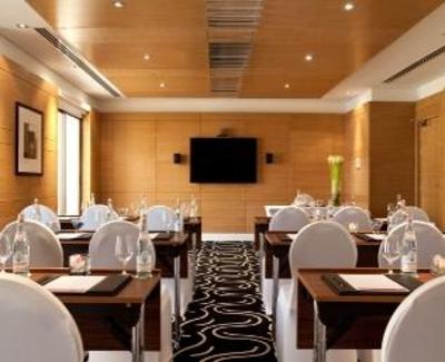 фото отеля Ramada Plaza Jumeirah Beach