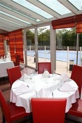 фото отеля Antipodes Resort Marne La Vallee