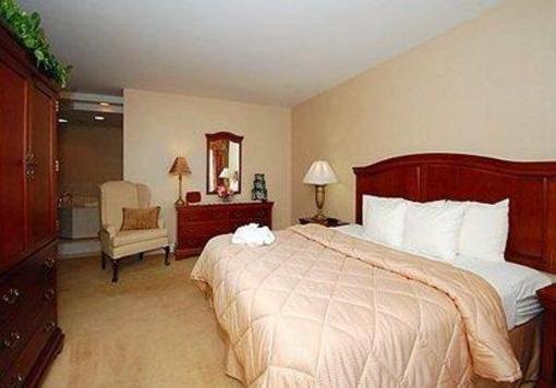 фото отеля Comfort Inn & Suites East Greenbush