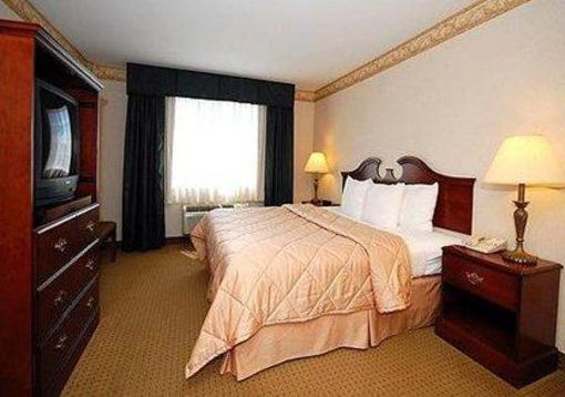 фото отеля Comfort Inn & Suites East Greenbush