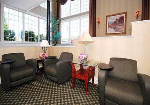 фото отеля Comfort Inn & Suites East Greenbush