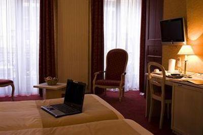 фото отеля BEST WESTERN Grand Hotel Francais