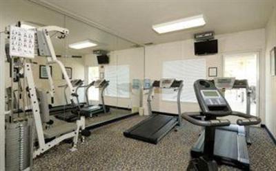 фото отеля Charter Inn & Suites