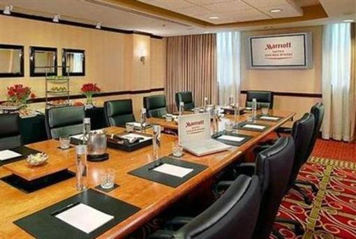 фото отеля Chicago Marriott Suites O'Hare