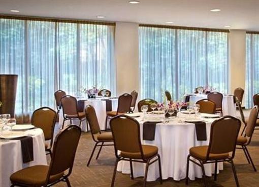 фото отеля Chicago Marriott Suites O'Hare