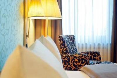 фото отеля Dorint Parkhotel Monchengladbach