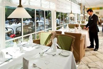 фото отеля Dorint Parkhotel Monchengladbach