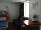 фото отеля Lucky Youth Backpacker Apartments Hostels