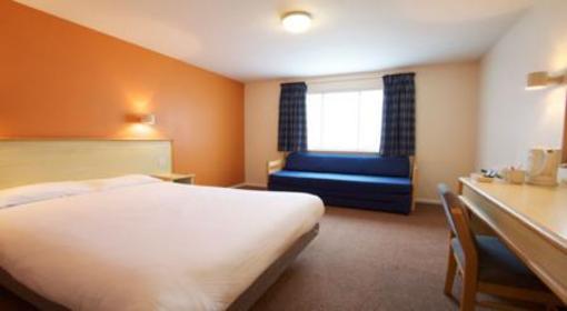 фото отеля Travelodge Retford Markham Moor
