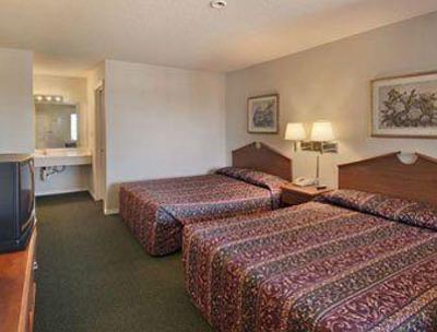 фото отеля Summit Inn & Suite Hempstead