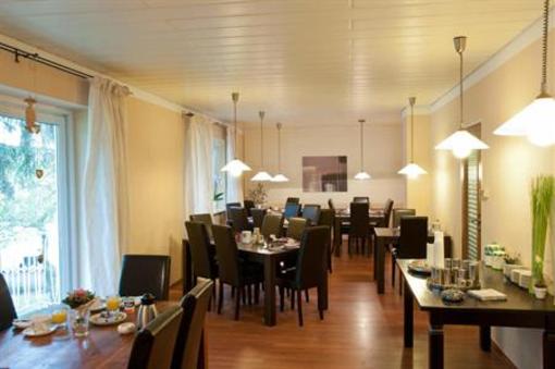 фото отеля Inntal Hotel Garni