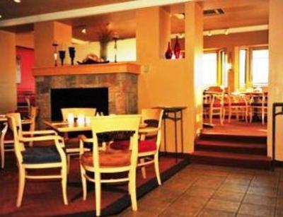 фото отеля Overlander Hotel
