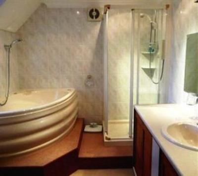 фото отеля Greystone Pool B&B Looe