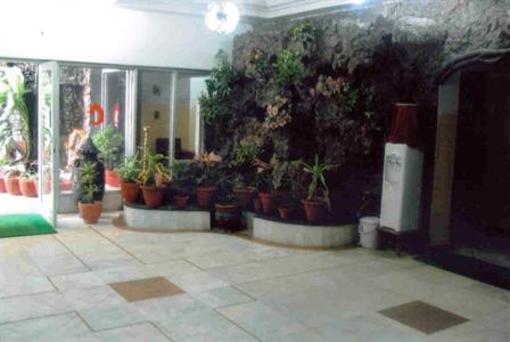 фото отеля Charans Guest House