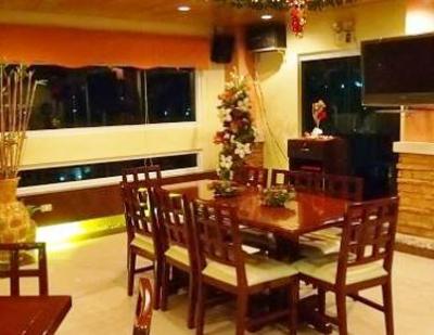 фото отеля 950 Condotel Angeles City