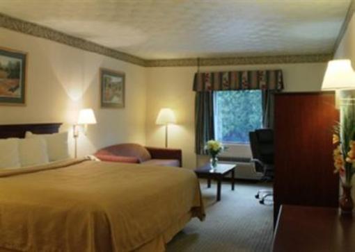 фото отеля Quality Inn Akron