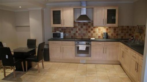 фото отеля Bliss Apartments Blagrove House Swindon