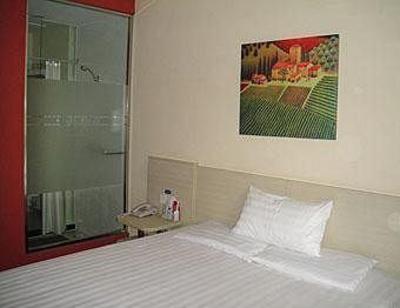 фото отеля Hanting Express Shenyang Taiyuan Street