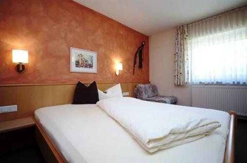 фото отеля Hotel Bauernhof Paulerhof Stumm