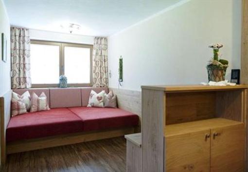 фото отеля Hotel Bauernhof Paulerhof Stumm