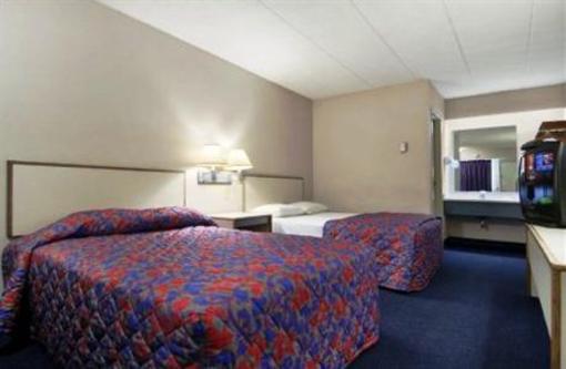 фото отеля Red Roof Inn - Toledo Holland