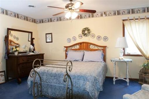 фото отеля Locust Brook Lodge Bed & Breakfast