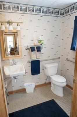 фото отеля Locust Brook Lodge Bed & Breakfast
