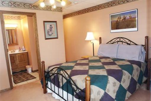 фото отеля Locust Brook Lodge Bed & Breakfast