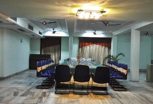фото отеля Rishi Regency Hotel
