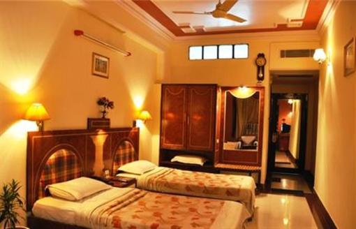 фото отеля Rishi Regency Hotel