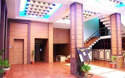 фото отеля Rishi Regency Hotel