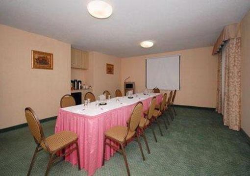 фото отеля Clarion Inn South Holland