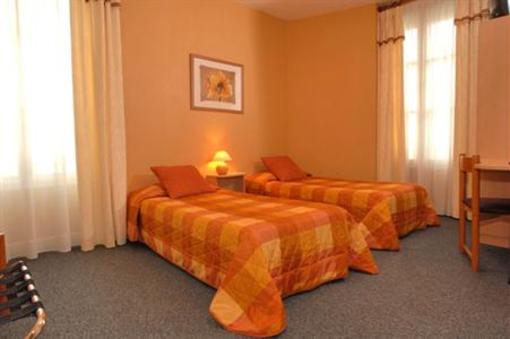 фото отеля Hotel Henri Iv Coutras