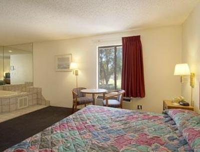 фото отеля Super 8 Motel Sun Prairie